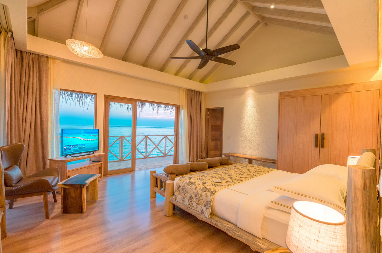 You & Me Suite with Pool & Slide · Signature · slide
